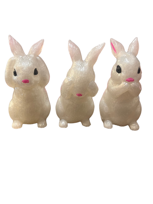 Three Wise Rabbits
